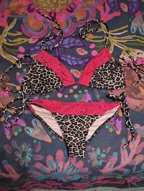 Leopard Print  And Red Lace-Trim Tie-Side Bikini
